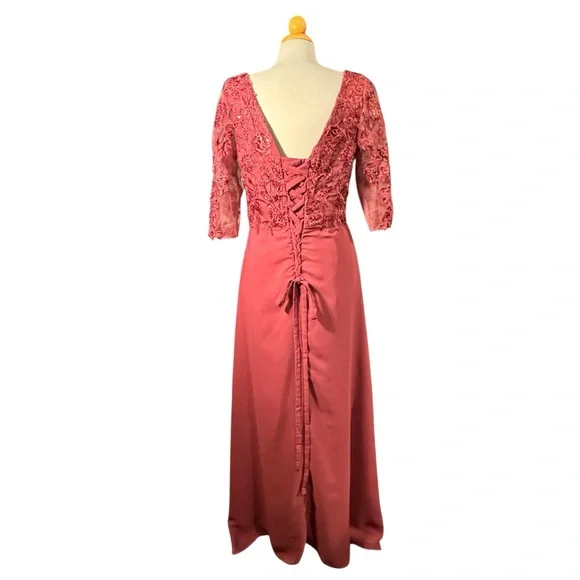 Elegant Wine Colored V-Neck Lace Evening Dress NWOT - Picture 2 of 6